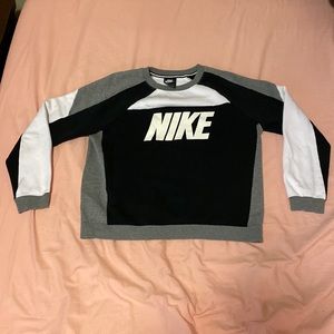 Nike crewneck